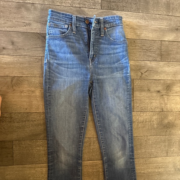 Jeans - Picture 1 of 2